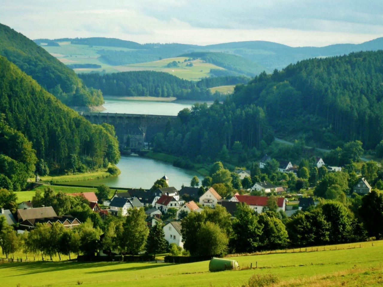 Komfort-Fewo Ettelsberg-Panorama Willingen  Ruang foto